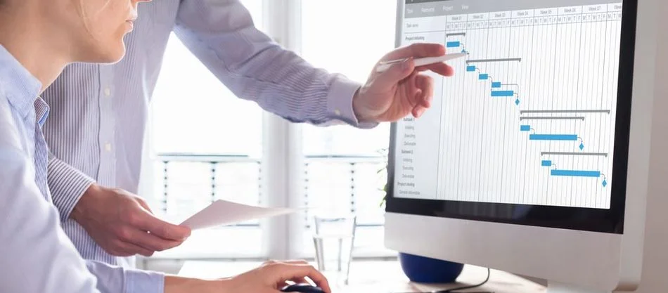 Streamlining Gantt Charts: 11 Smart Solutions for Common Project Management Issues