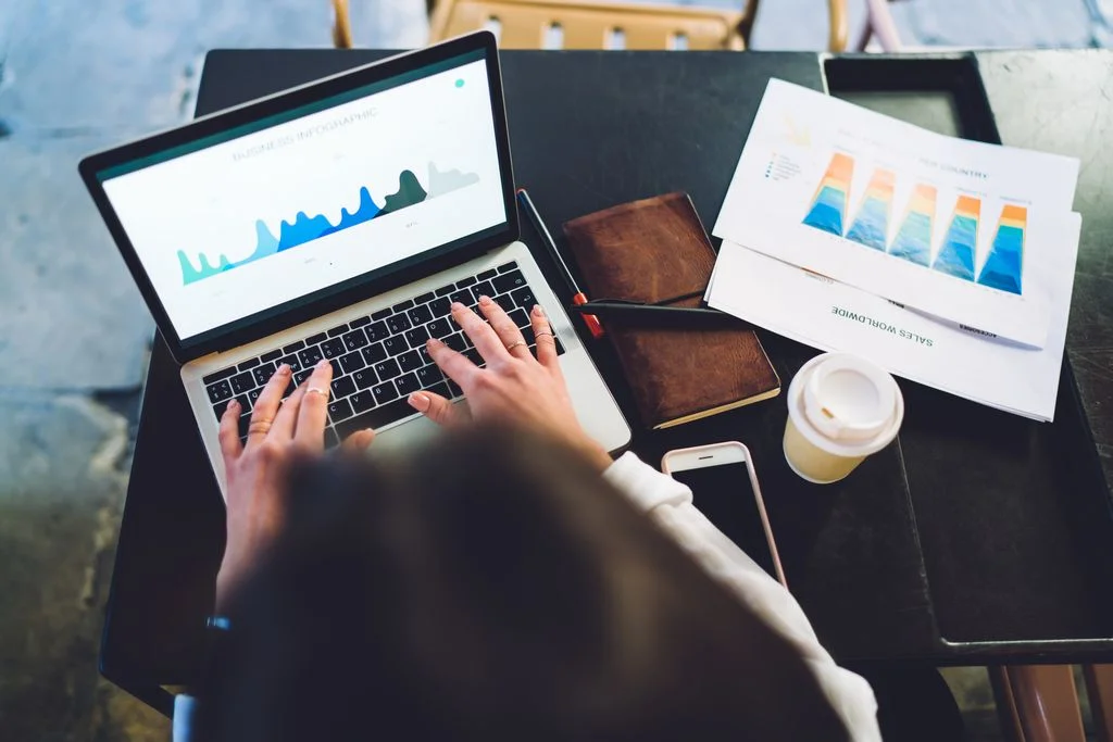 7 Cutting-Edge HR Software Solutions for Optimizing Remote Employee Management