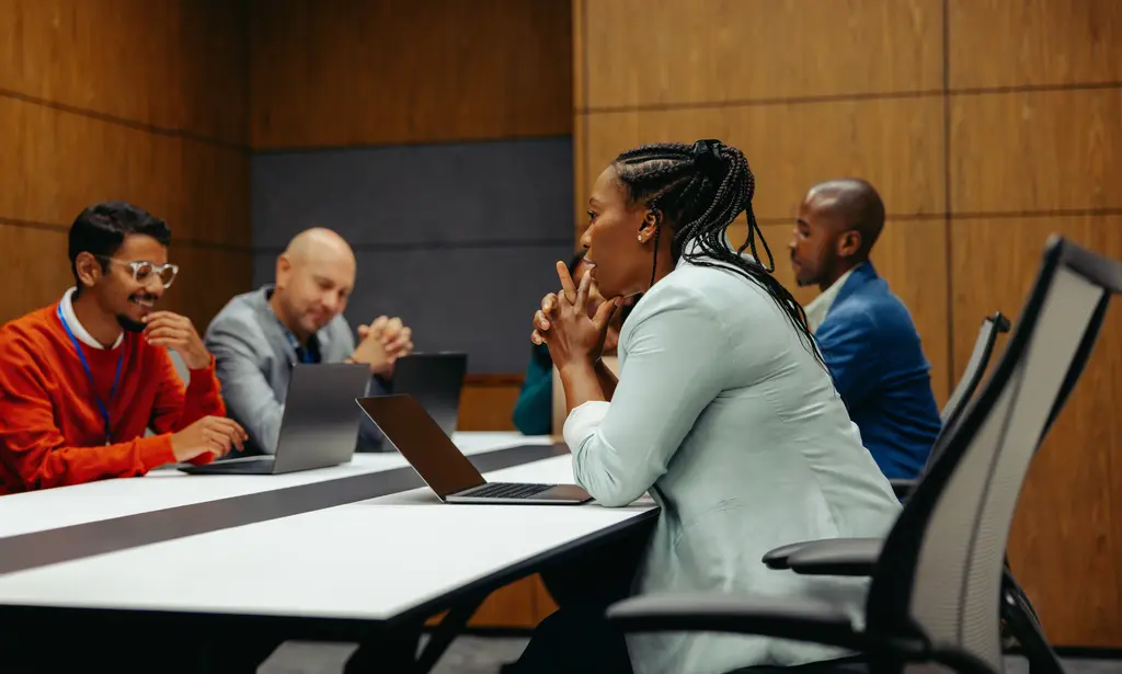 Actionable Sales Meetings: 7 Steps to Move Pipeline Faster Actionable Sales Meetings: 7 Steps to Move Pipeline Faster